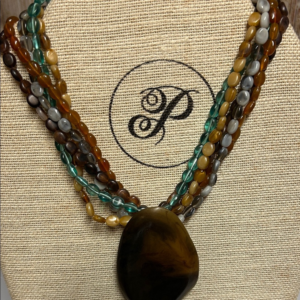 Multi-Strand Resin Bead Necklace with Amber-Tone Pendant 🖤